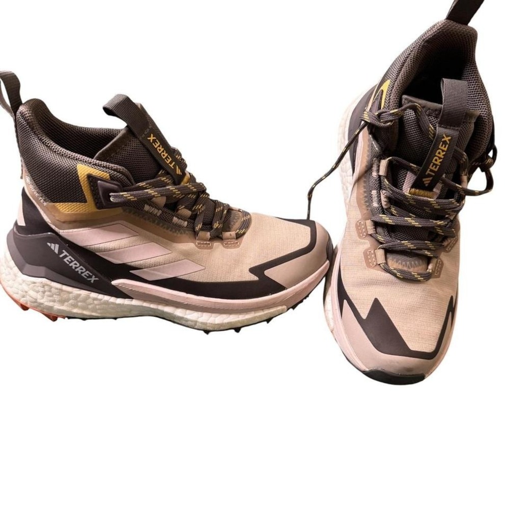 Terrex Free Hiker 2 GORE-TEX Womens Hiking Boots Beige Grey GV8901 Size 5